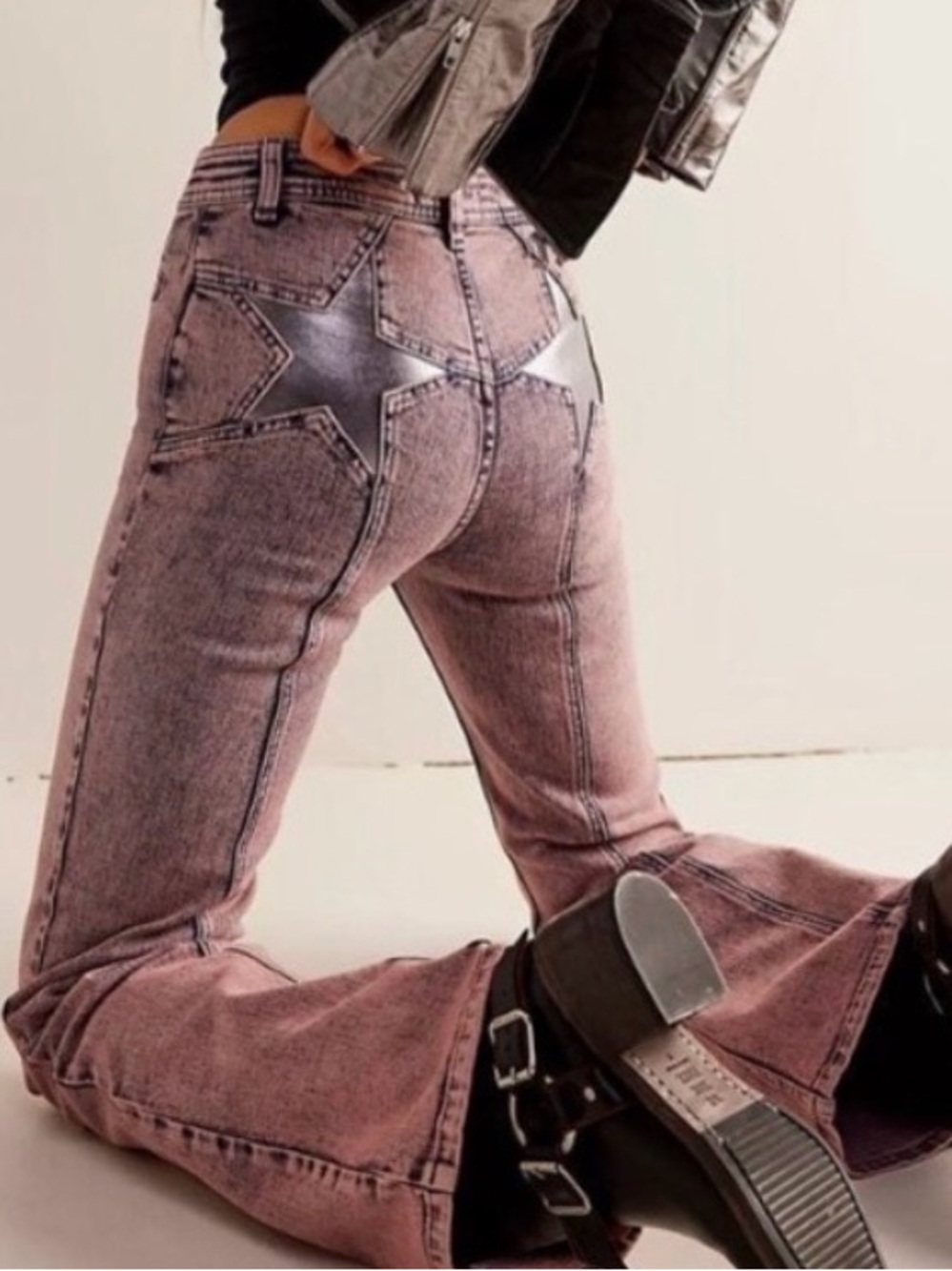 Free People We The Free Firecracker Flare Jeans. NWT. X’s and O’s